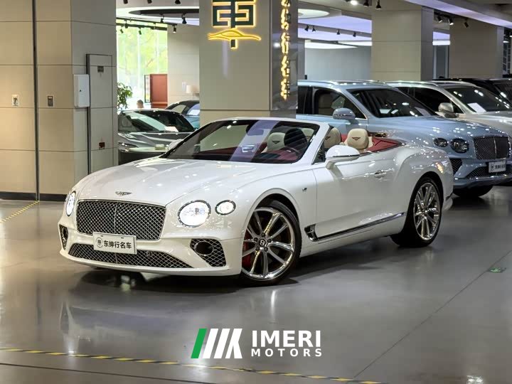 Tank Continental 4.0T GT V8 Convertible