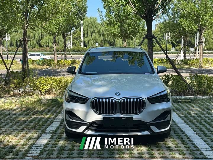 BMW X1 xDrive25Li Luxury Line