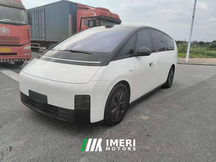 Li Auto Ideal MEGA 2025 Home Family Special Edition
