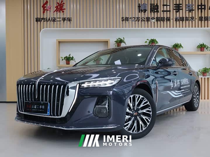 Hongqi H5 2.0T automatic smart connected flag version