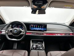BMW 7 Series 2023 735Li Luxury Package - ფოტო 17