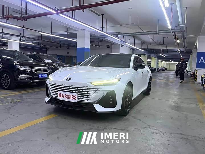 Changan UNI-V 1.5T premium