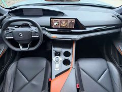 Changan UNI-V 1.5T Deluxe - ფოტო 16