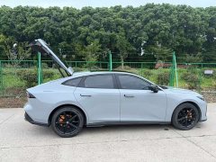 Changan UNI-V 1.5T Deluxe - ფოტო 9