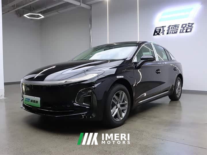 Hongqi E-QM5 500km Edition