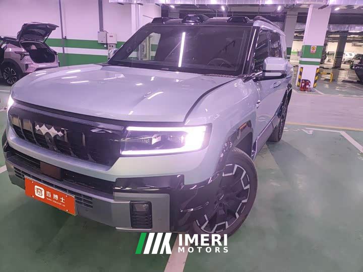 Fangchengbao Leopard 8 Zhiyong flagship version 7 seats