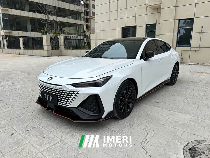 Changan UNI-V 2023 2.0T sharp version