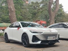 Changan UNI-V 1.5T Premium - ფოტო 2