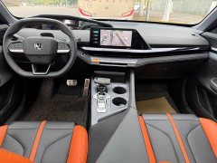 Changan UNI-V 1.5T Premium Sport - ფოტო 7