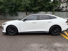 Changan UNI-V 1.5T Premium - ფოტო 2