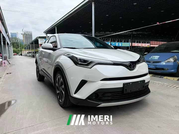 Toyota IZOA 2.0L Edition