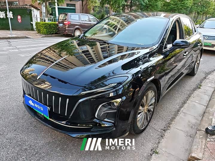 Hongqi E-QM5 500km Edition