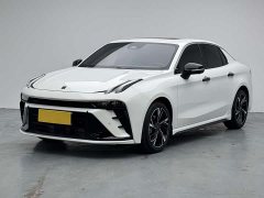Lynk & Co 03 2023 1.5TD DCT Pro - ფოტო 1