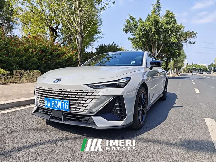 Changan UNI-V 1.5T ZunGui Edition
