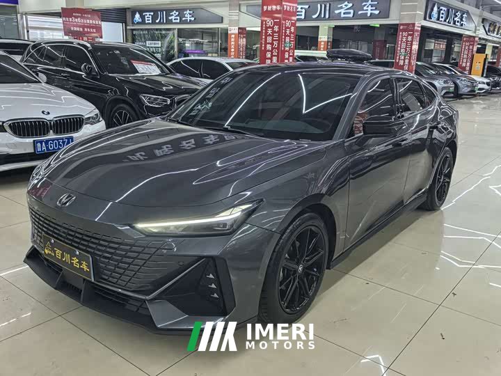 Changan UNI-V 1.5T premium