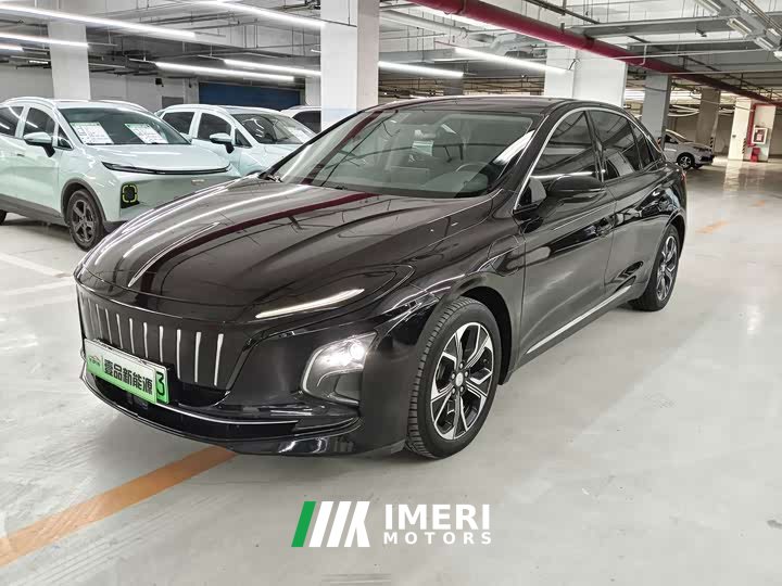 Hongqi E-QM5 Charging Qixiang Edition