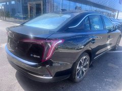 Hongqi E-QM5 2023 facelift basic travel version - ფოტო 6