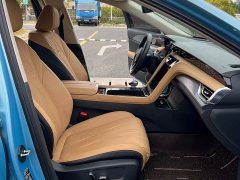 Hongqi H5 2023 2.0T automatic smart connected flag version - ფოტო 8