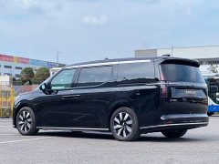 Volvo EM90 2025 Ultra six-seater - ფოტო 3