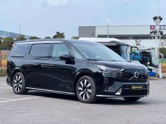 Volvo EM90 2025 Ultra six-seater - ფოტო 6