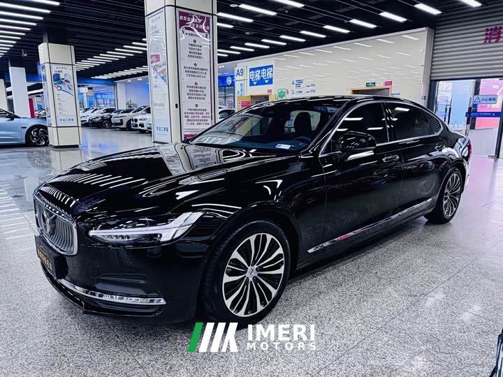 Volvo S90 B5 Luxury Edition