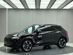 Audi Q3 2023 35 TFSI Fashionable and Dynamic (1.4T) - ფოტო 1