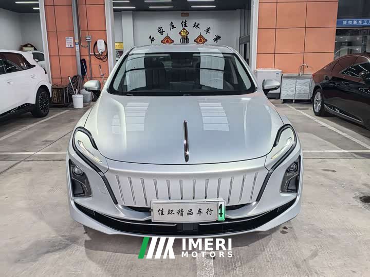 Hongqi E-QM5 431km Charging Enjoyment Edition