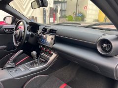 Subaru BRZ 2022 2.4L manual version - ფოტო 11