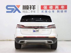 Lincoln Explorer 2.0T AWD Premium - ფოტო 5