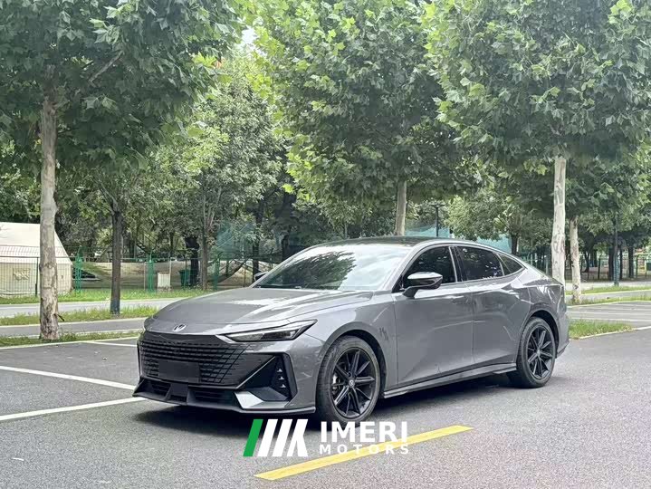 Changan UNI-V 1.5T premium