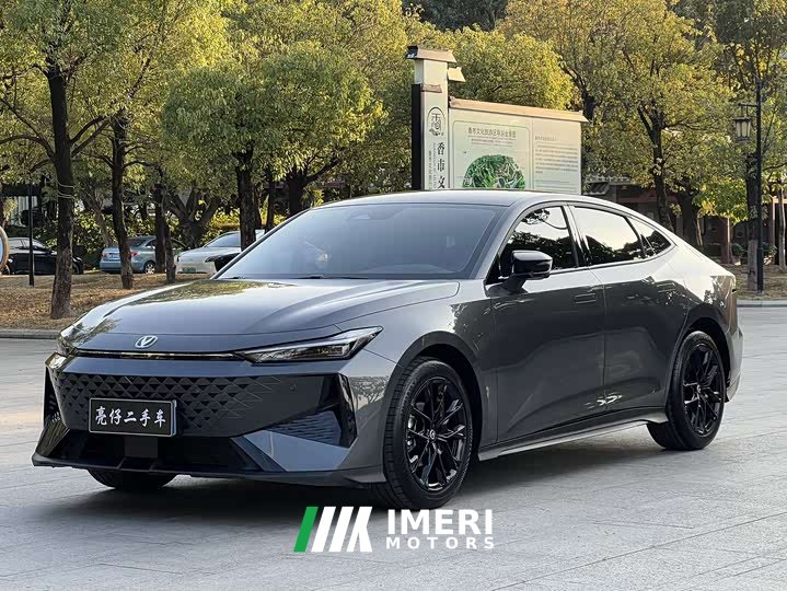 Changan UNI-V 2024 1.5T premium