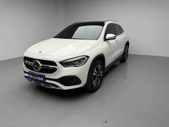 Mercedes-Benz GLA 200 - фото 1