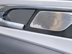 Hongqi H5 2023 2.0T automatic smart connected flag version - ფოტო 12
