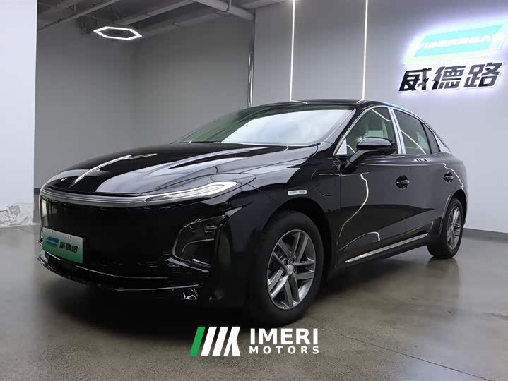 Hongqi E-QM5 2025 500km travel version