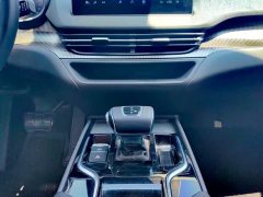 Hongqi E-QM5 2022 431km Charging Enjoyment Edition - ფოტო 8