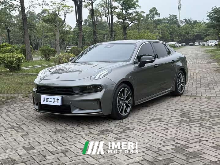 Lynk & Co 03 2.0TD DCT Pro