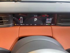 Hongqi HS6 PHEV 2026 220 four-wheel drive smart hybrid version - ფოტო 9