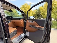 Hongqi HQ9 PHEV 2024 2.0T AWD Business Edition - photo 9