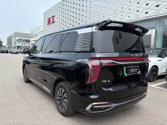 Hongqi HQ9 PHEV 2024 2.0T AWD Business Edition - photo 3