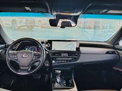 Lexus ES 2022 300h Excellence Edition - ფოტო 9