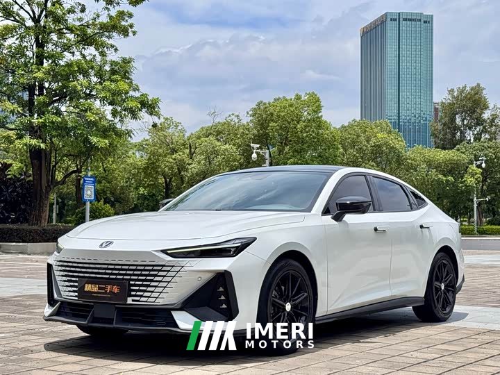 Changan UNI-V 2022 1.5T premium