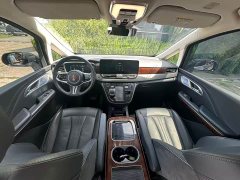 FAW Red Flag HQ9 PHEV 2.0T AWD Luxury - ფოტო 11