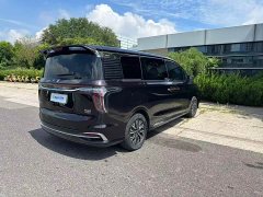 FAW Red Flag HQ9 PHEV 2.0T AWD Luxury - ფოტო 5