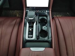 Hongqi H5 PHEV 2025 130 Hybrid Edition - ფოტო 16
