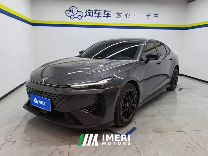 Changan UNI-V 1.5T premium