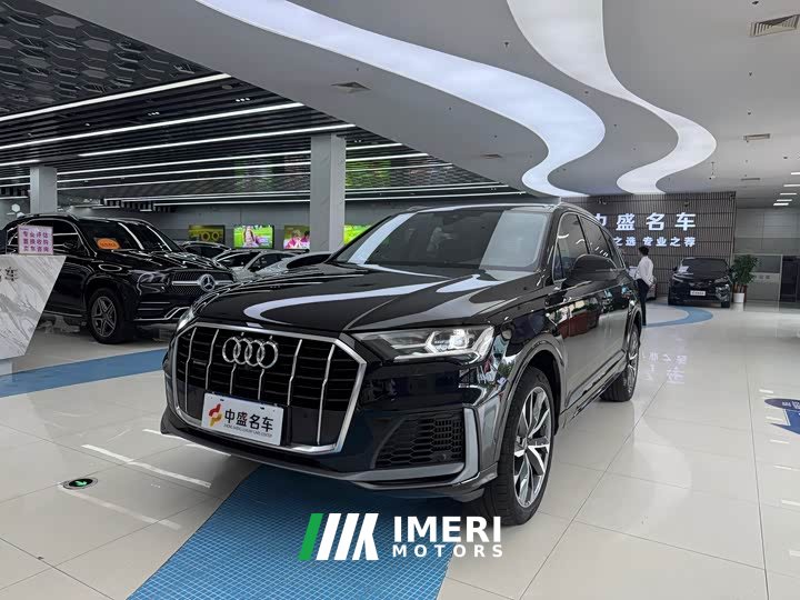 Audi Q7 55 TFSI quattro S line sports