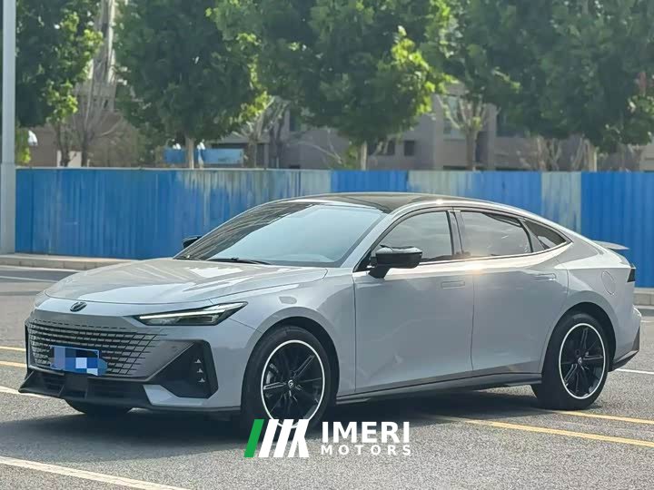 Changan UNI-V 1.5T premium