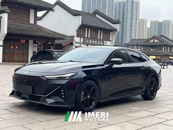 Changan UNI-V 1.5T premium