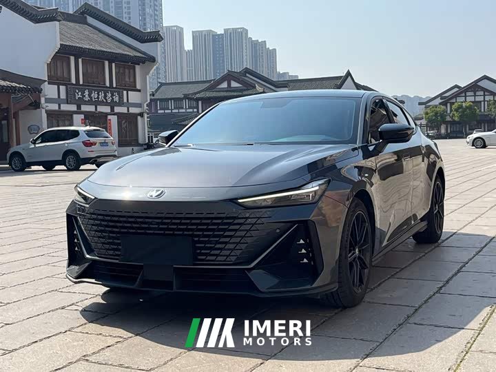 Changan UNI-V 1.5T premium