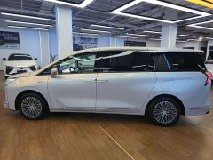 Buick GL8 New Energy Luxe Premium 7-Seater - ფოტო 8